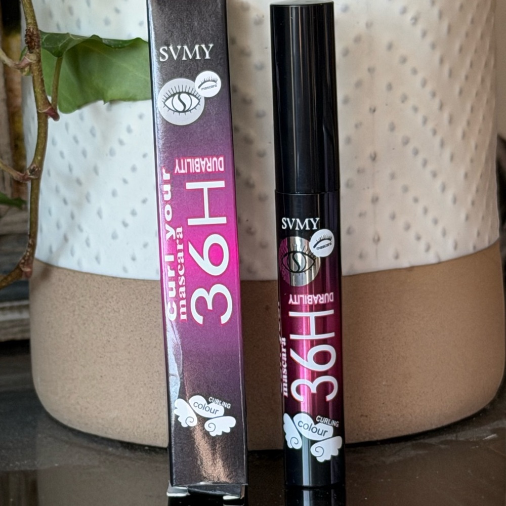 SVMY 36H Curling Mascara in Berry Ombre